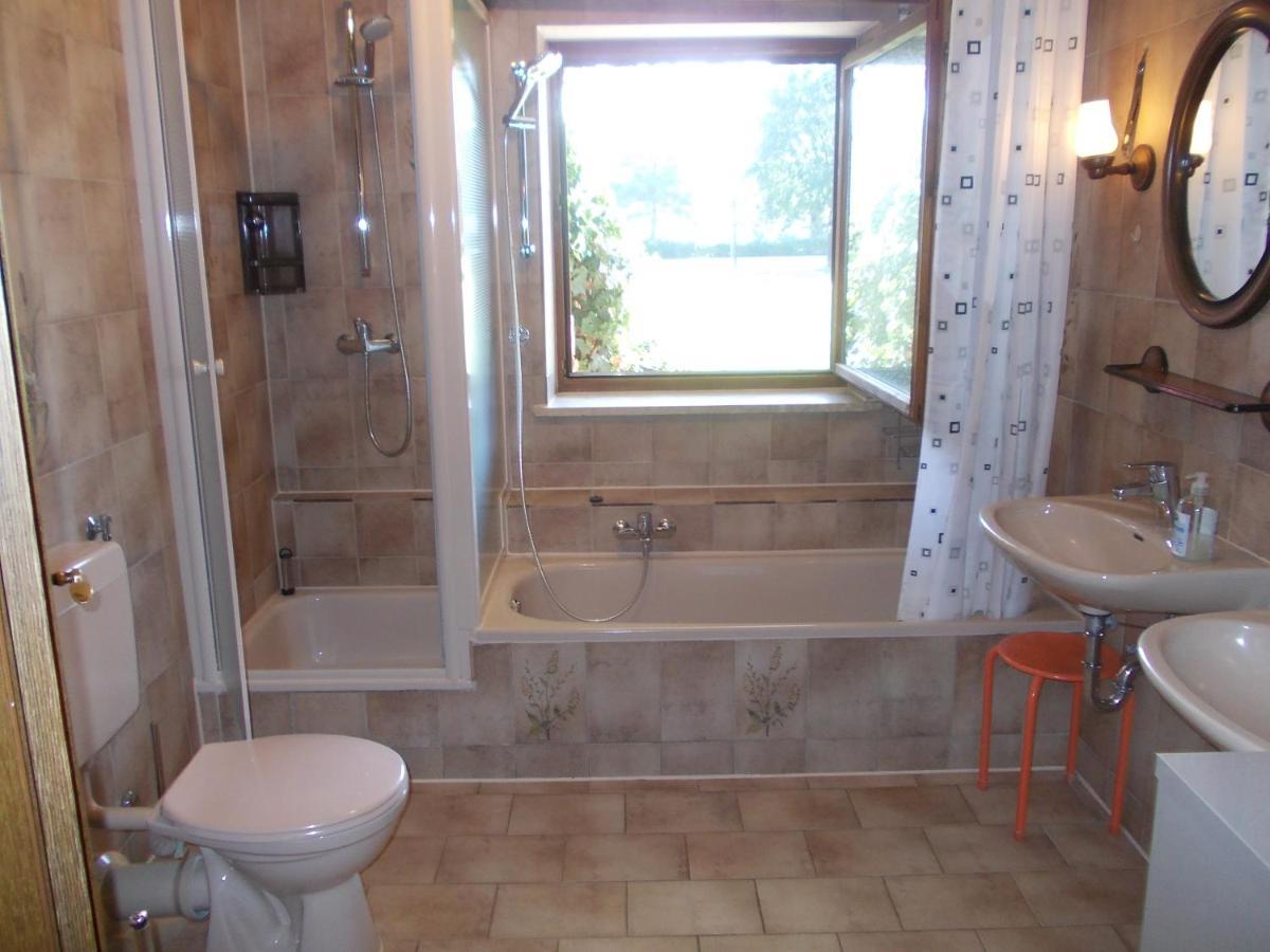 Xxl Apartment, 10 Beds, 4 Sleep-Rooms, 140Qm, 2 Wc, 2 Shower && Bruckmühl Kültér fotó